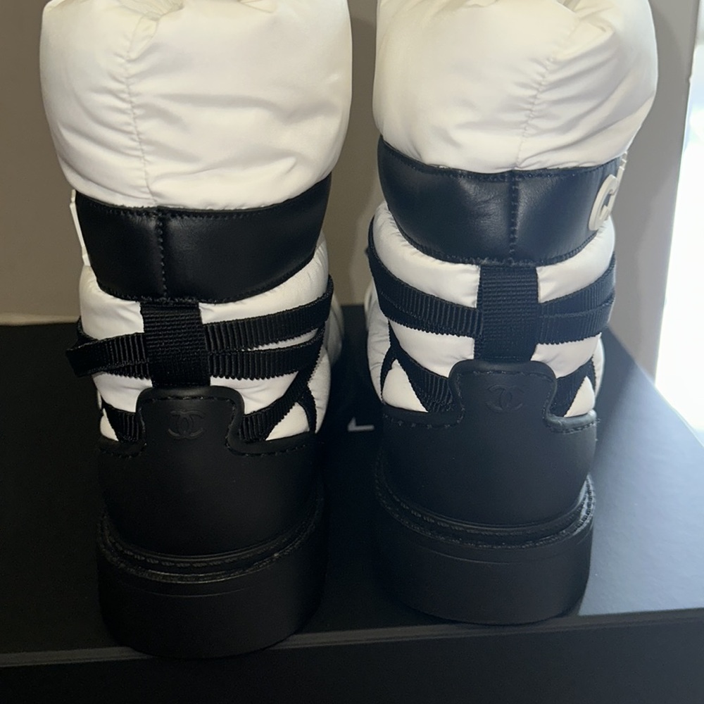 Chanel Winter nylon Booties perfect 🎁🎁🎁🎁 - Picture 8 of 8